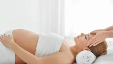 Phụ nữ mang bầu có nên đi spa chăm sóc da mặt không