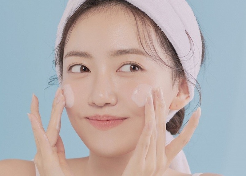 Quy trình skincare cho da nhạy cảm vào buổi tối