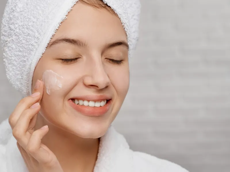 Bà bầu dùng kem dưỡng da được không