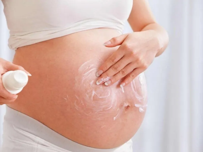 Bà bầu dùng kem dưỡng da được không