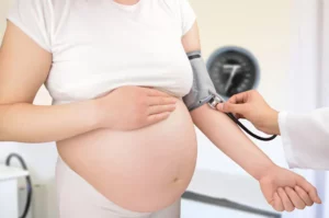 Bầu có uống được vitamin E không
