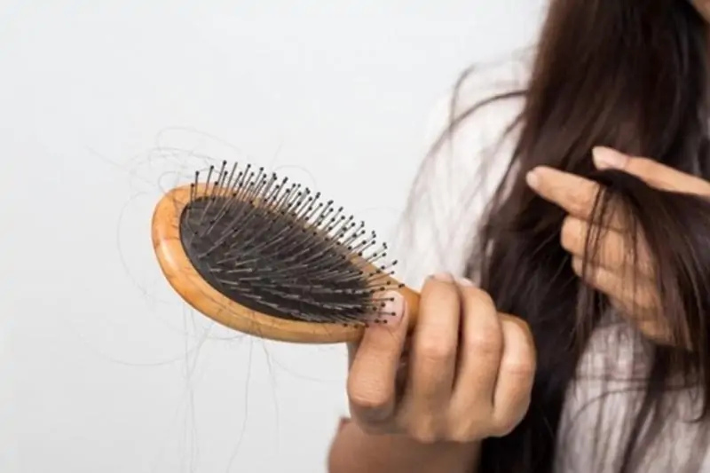 Triệu chứng của thiếu sắt qua tóc