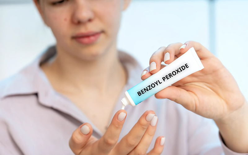 Benzoyl Peroxide la gi Co thuc su hieu qua voi mun trung ca 
