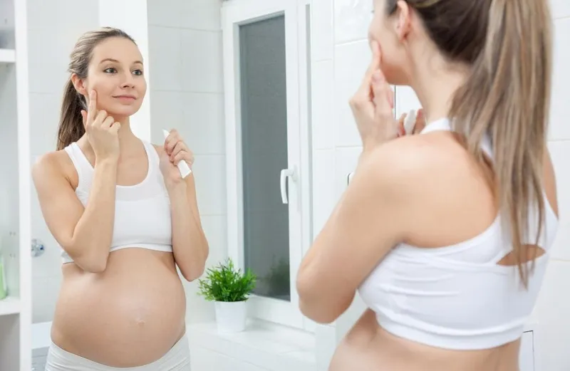 Azelaic Acid có dùng được cho bà bầu không?