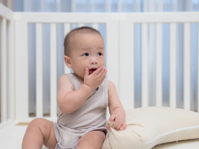 Bé bị hôi miệng khi mọc răng