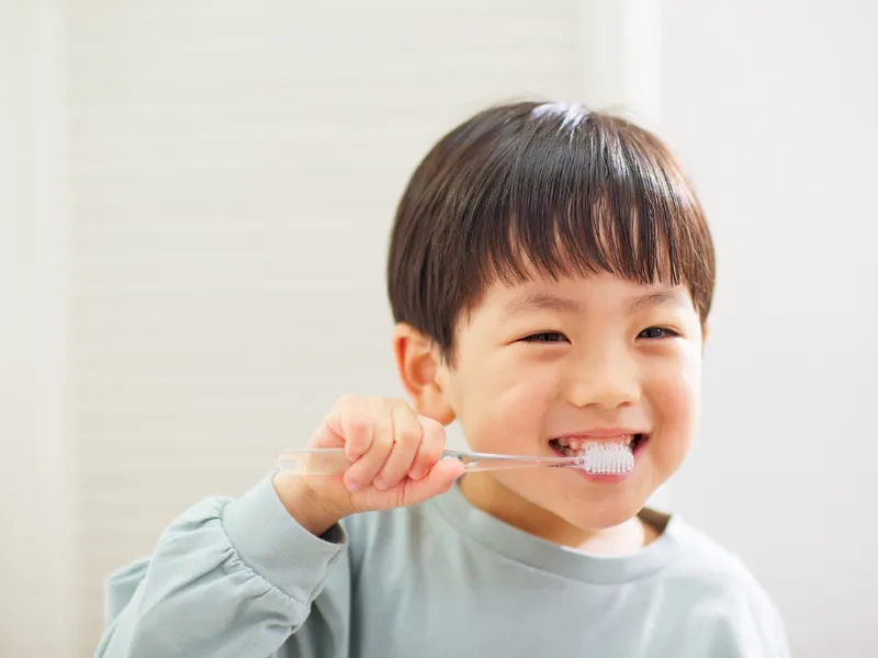 Bé không chịu đánh răng phải làm sao?