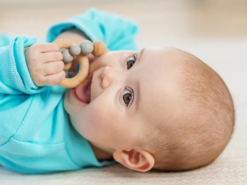 Bé mọc răng bị tiêu chảy là gì?