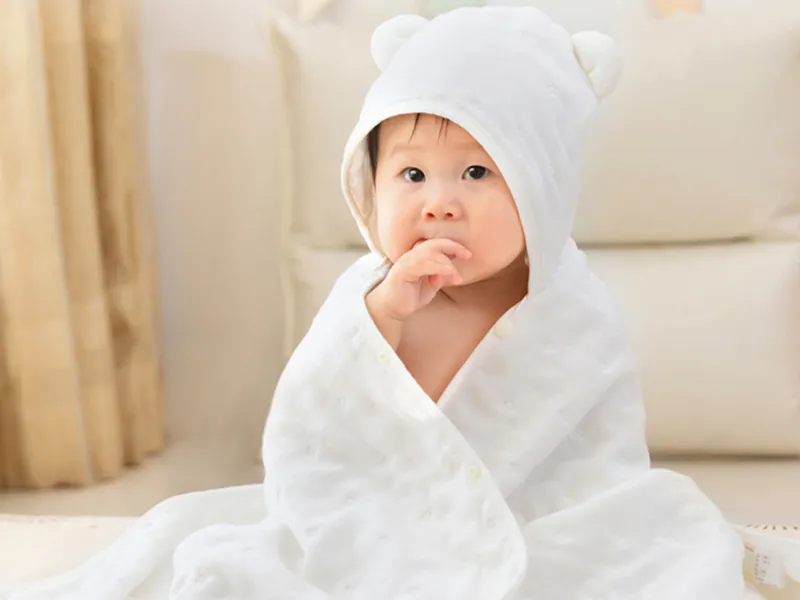 Bí quyết chọn khăn xô tắm cho bé phù hợp