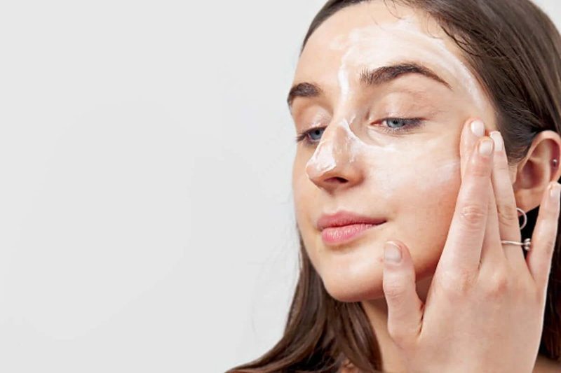 Làm dịu da và phục hồi hàng rào bảo vệ