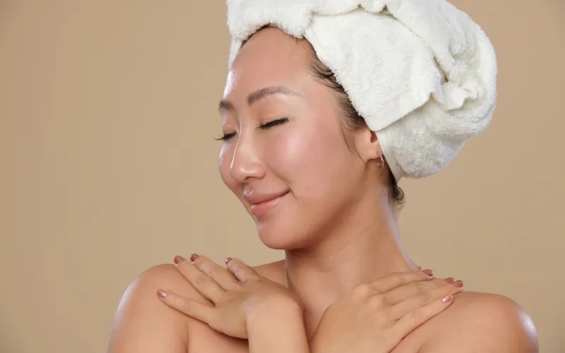 Dưỡng ẩm cho da mặt và cơ thể