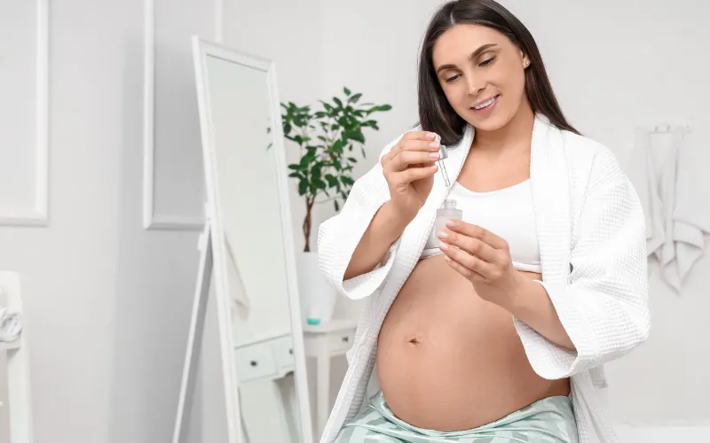 Lỡ dùng retinol khi mang thai có sao không?