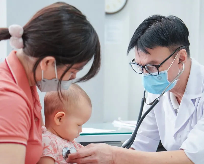 phòng ngừa trẻ sơ sinh bị rôm sảy ở mặt