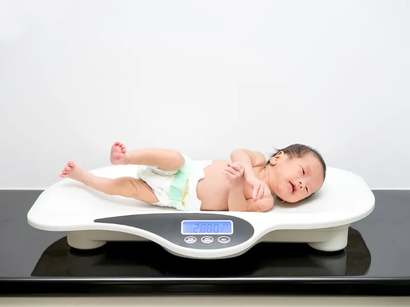 Cách xử lý khi trẻ sơ sinh nhẹ cân