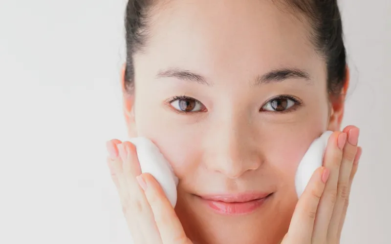 Làm sạch dịu nhẹ – nền tảng để phục hồi da