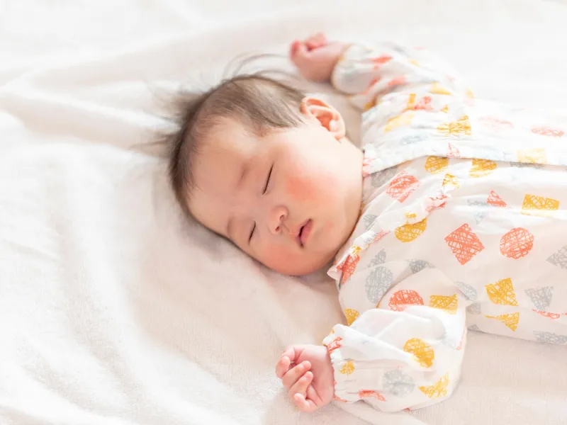 Lợi ích của nhạc massage cho bé sơ sinh