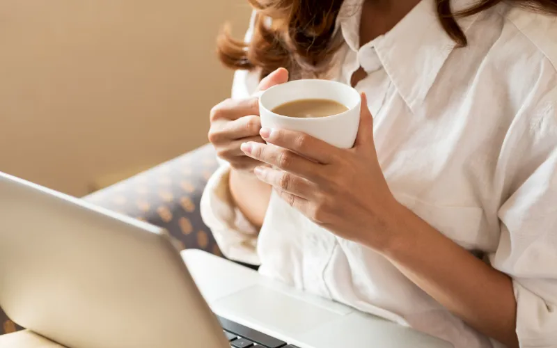 Trẻ sơ sinh bị vàng da mẹ kiêng ăn gì để hỗ trợ bé hiệu quả