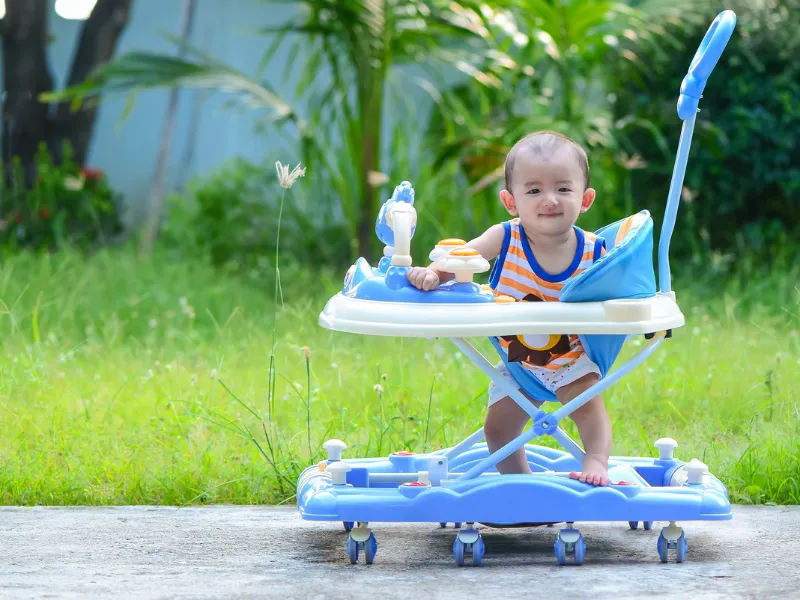 Cách phòng ngừa bệnh ngoài da ở trẻ mùa hè