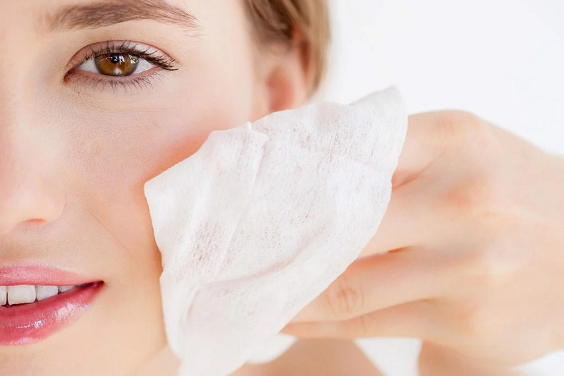 da mặt nhạy cảm dễ nổi mụn