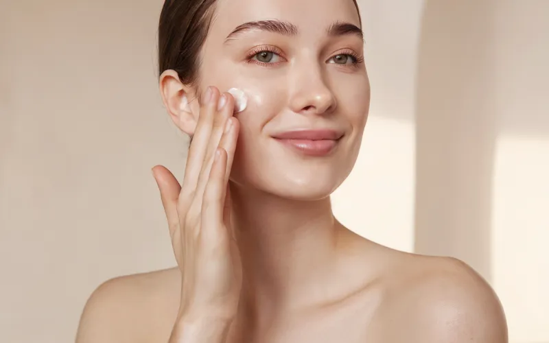 Quy trình kết hợp kem dưỡng ẩm chuyên sâu vào chế độ chăm sóc da hàng ngày