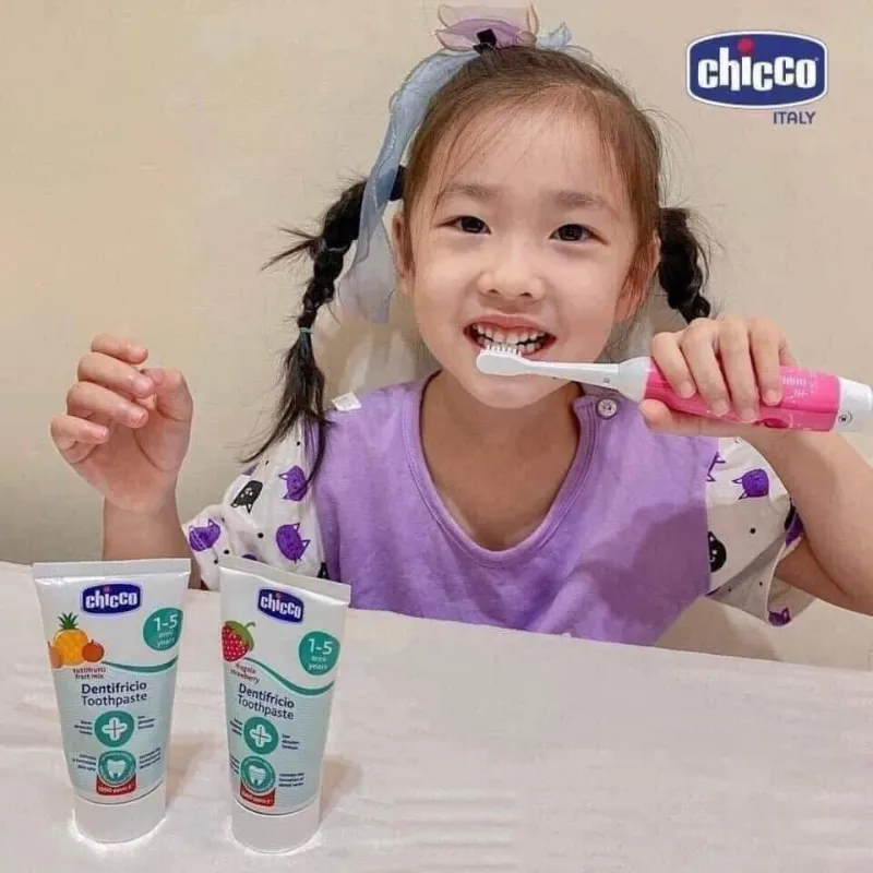 Kem đánh răng vị dâu cho bé Chicco Strawberry Toothpaste