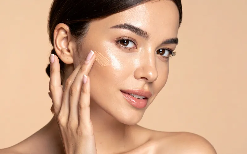 Tạo nền cho lớp trang điểm