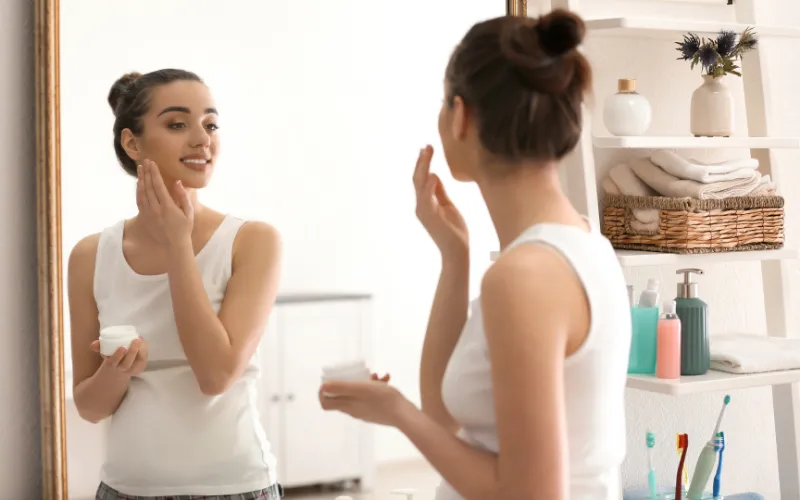 Kem dưỡng trắng da mờ thâm có dùng được cho phụ nữ mang thai không?