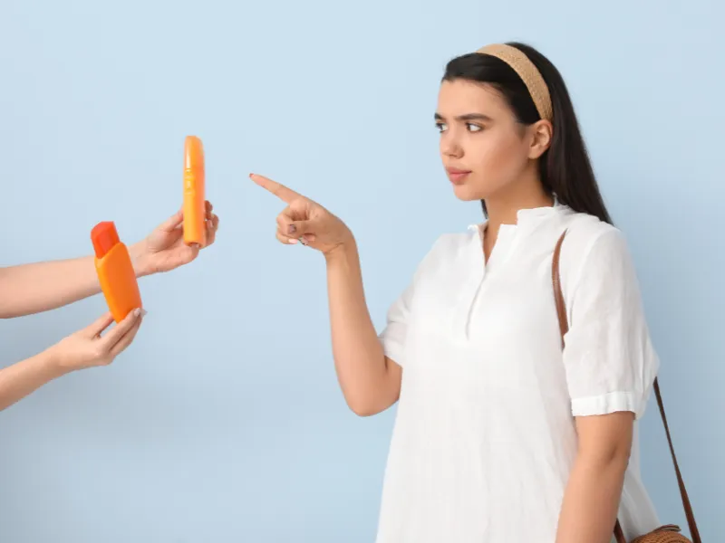 Giải đáp không dùng kem chống nắng da vẫn đẹp có đúng không?
