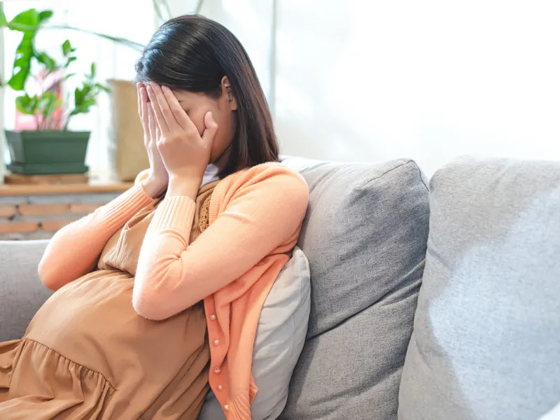 Mẹ bầu bị rôm sảy có thể ảnh hưởng đến sự phát triển của thai nhi