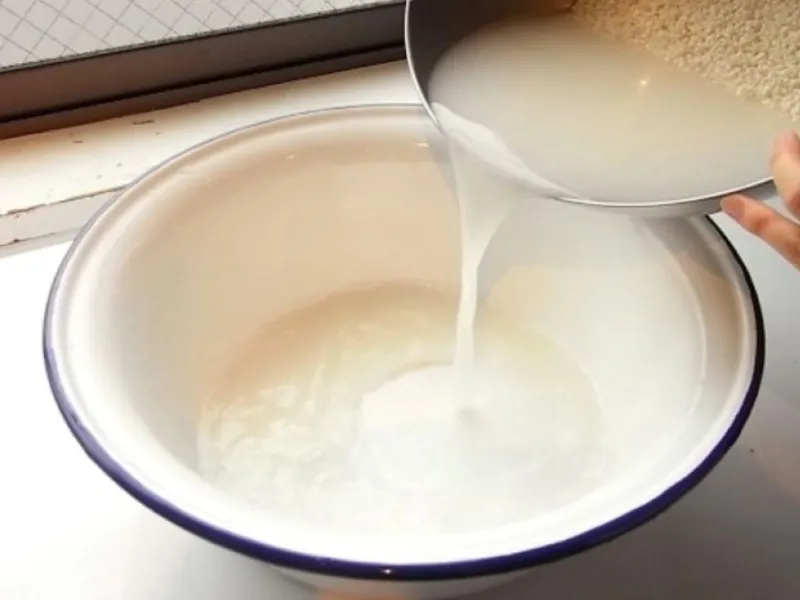 Rửa mặt bằng nước vo gạo có tốt không?