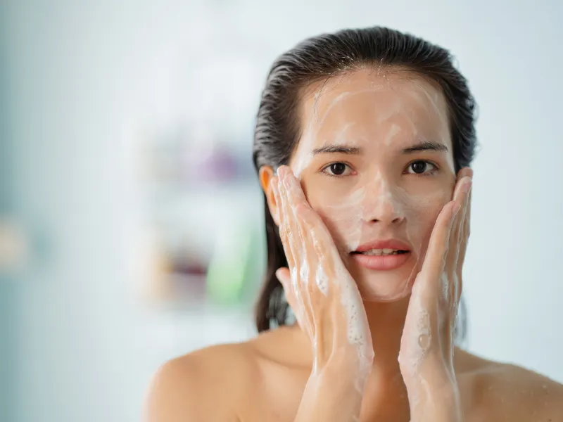 Rửa mặt quá nhiều lần trong ngày