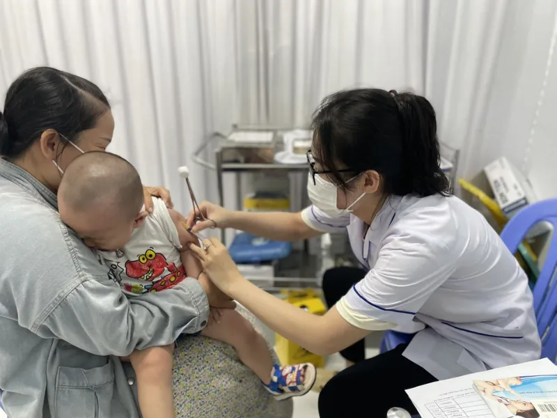 Cách phòng ngừa sởi cho trẻ