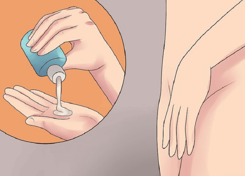 rửa vùng kín bằng nước ấm có tốt không