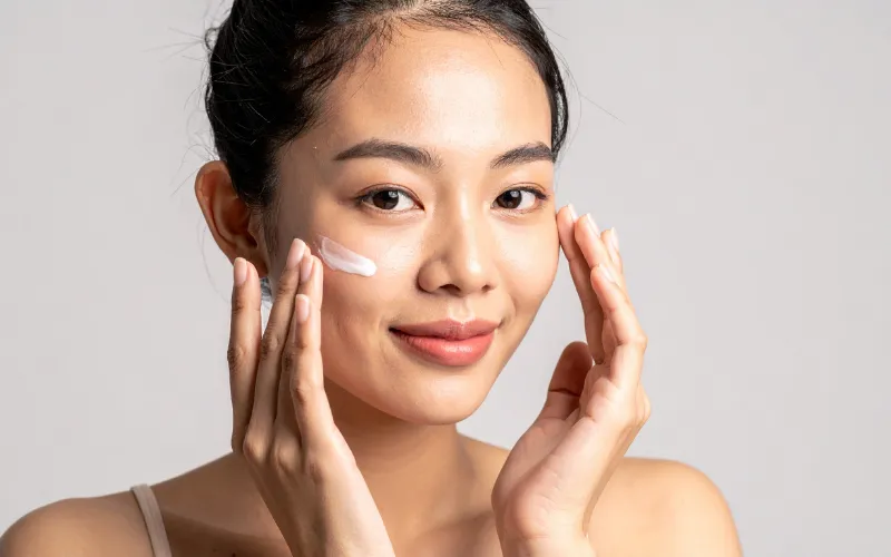 Quy-trinh-skincare-khoa-hoc-giup-kiem-soat-ba-nhon