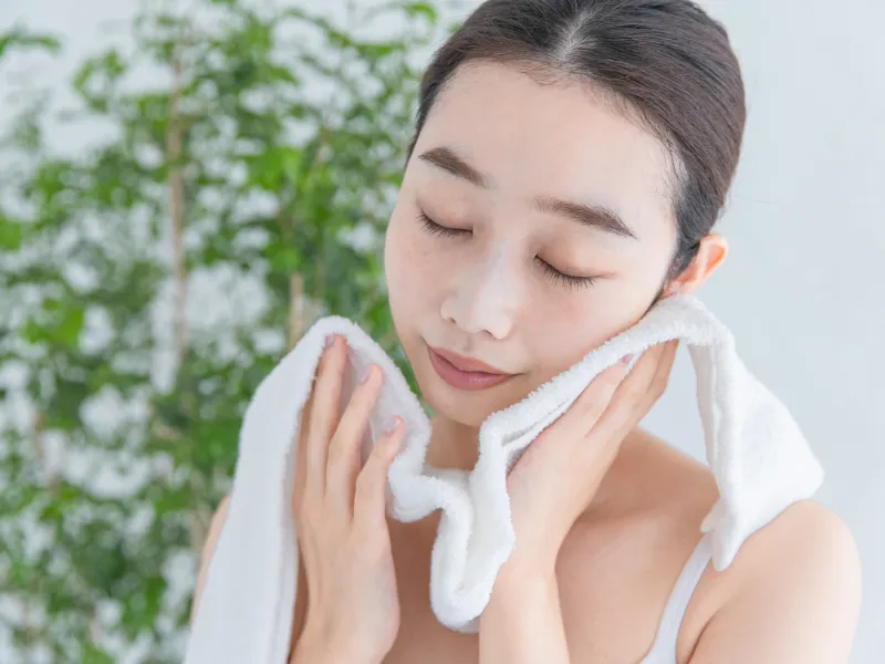 Làm sạch da nhẹ nhàng