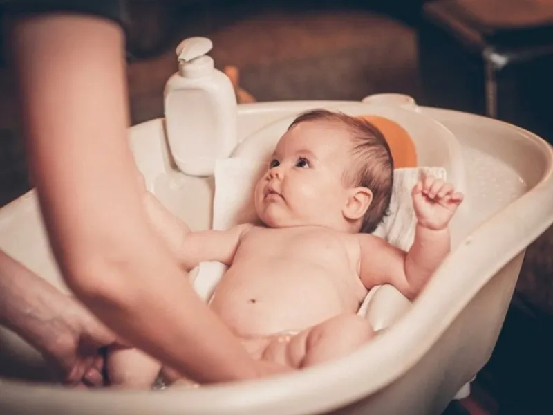 Sữa tắm có ưu điểm là tiện dụng và công thức dịu nhẹ