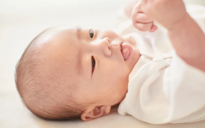 Hạn chế thói quen liếm, mút và cắn môi