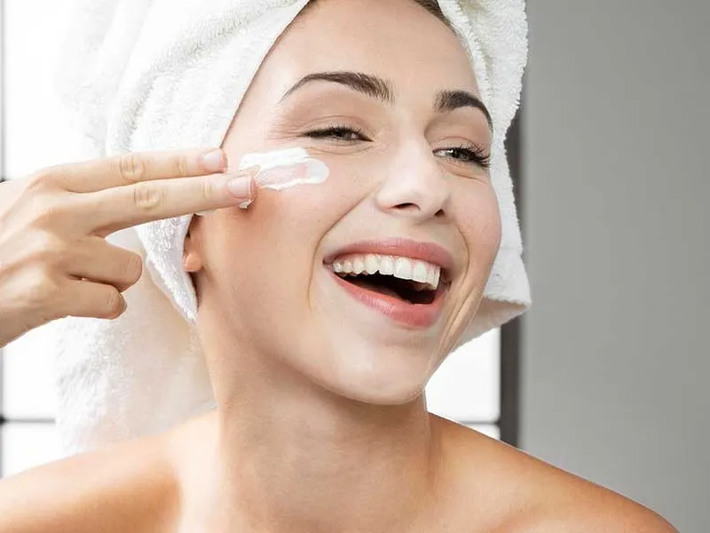Cách rửa mặt cũng ảnh hưởng đáng kể đến tình trạng da